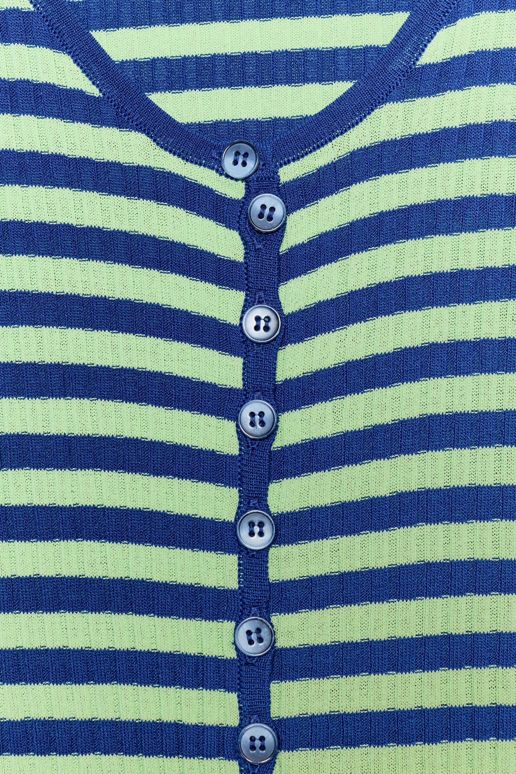 STRIPED KNIT TOP